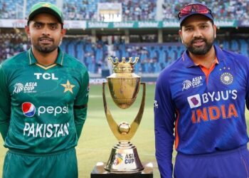 দুই চিরপ্রতিদ্বন্দ্বী মাঠে নামবে কাল